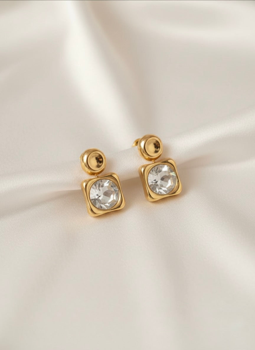 Tarini Diamond Cube Earrings