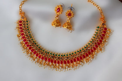 Tarini Necklace With Earring