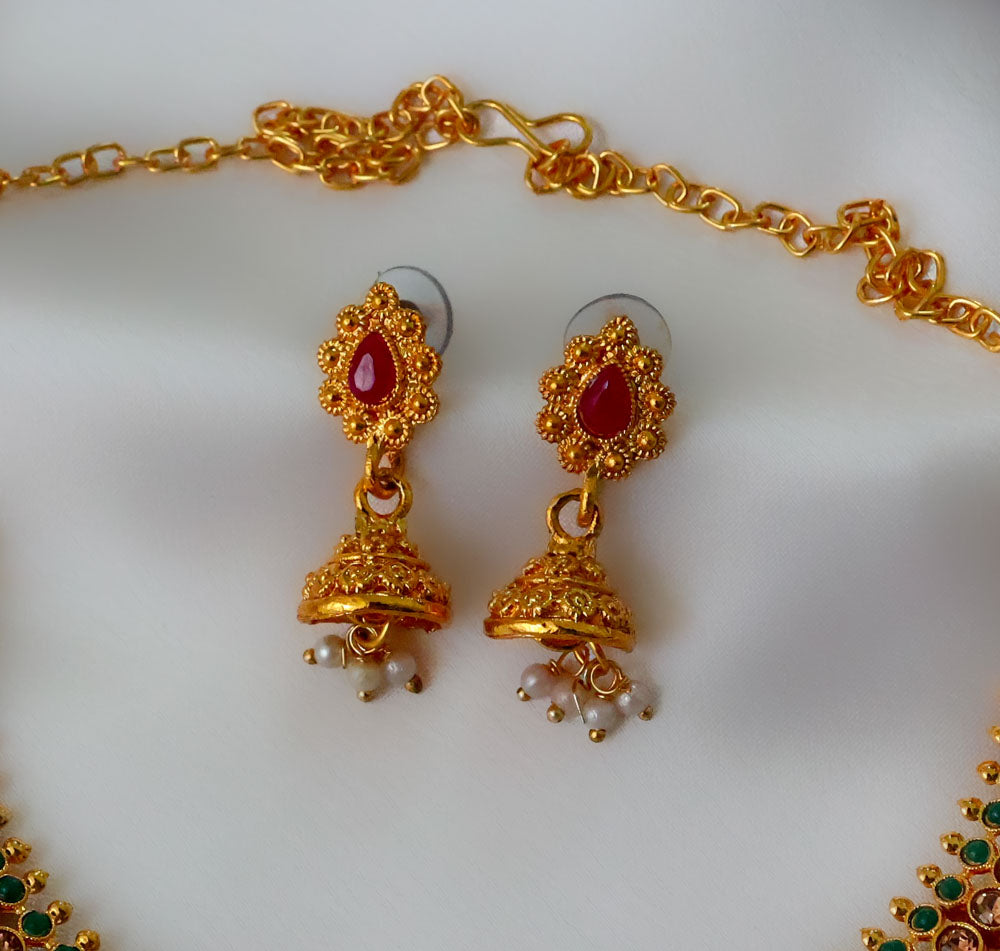 Tarini Necklace With Earring