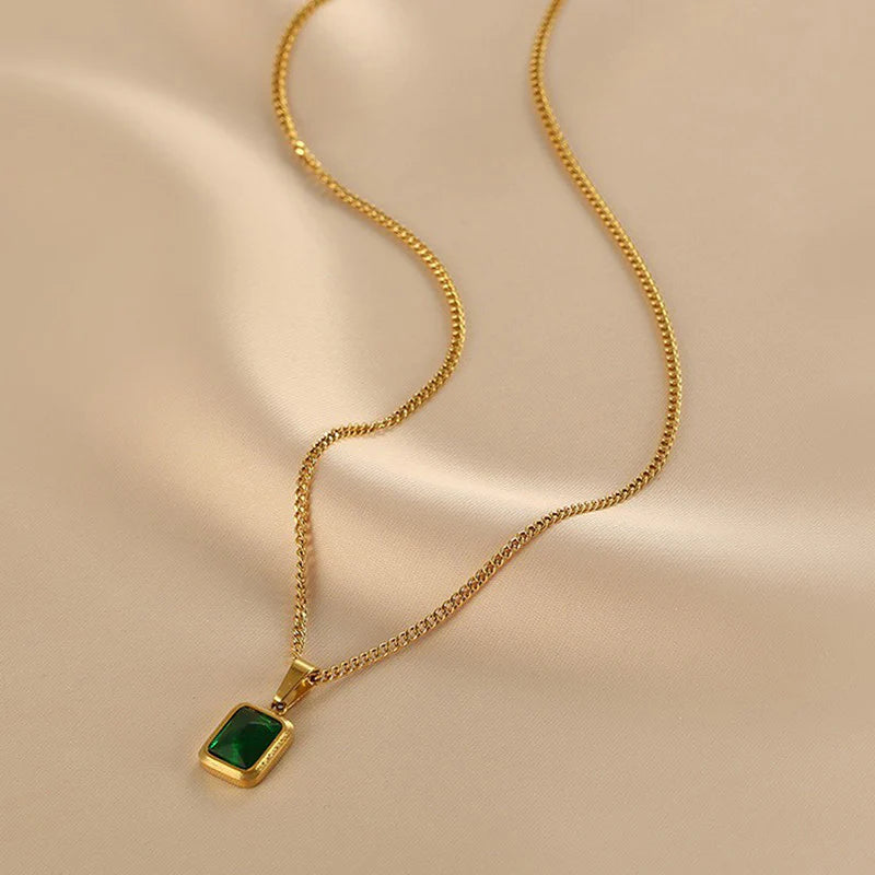 Tarini Green Pendant Necklace