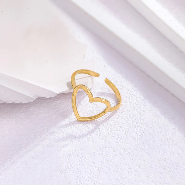 Tarini Heart Ring
