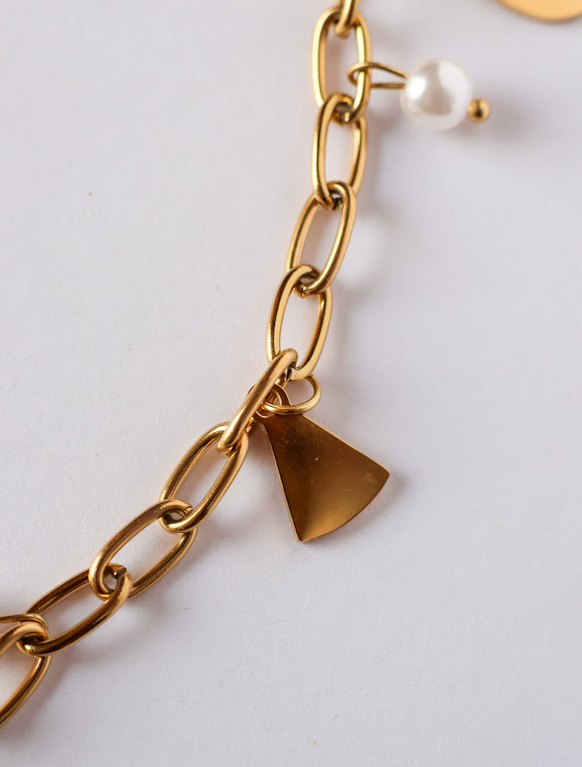 Tarini Bold Necklace