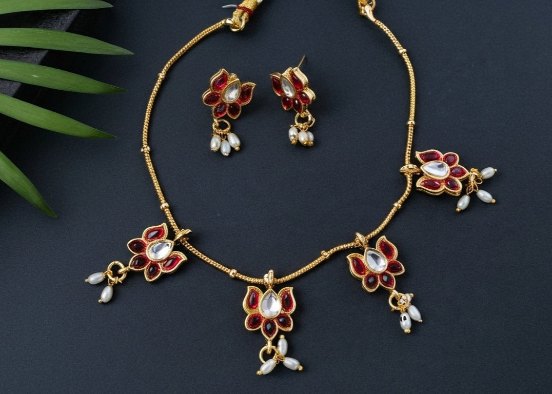 Tarini Kundan Style Light Necklace